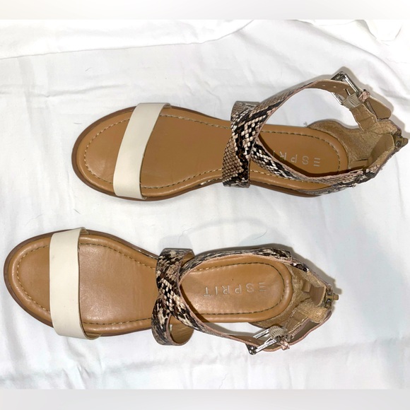 Esprit Women’s Delaney Snakeskin Zipper Sandal Shoe Size 8 - Picture 2 of 7